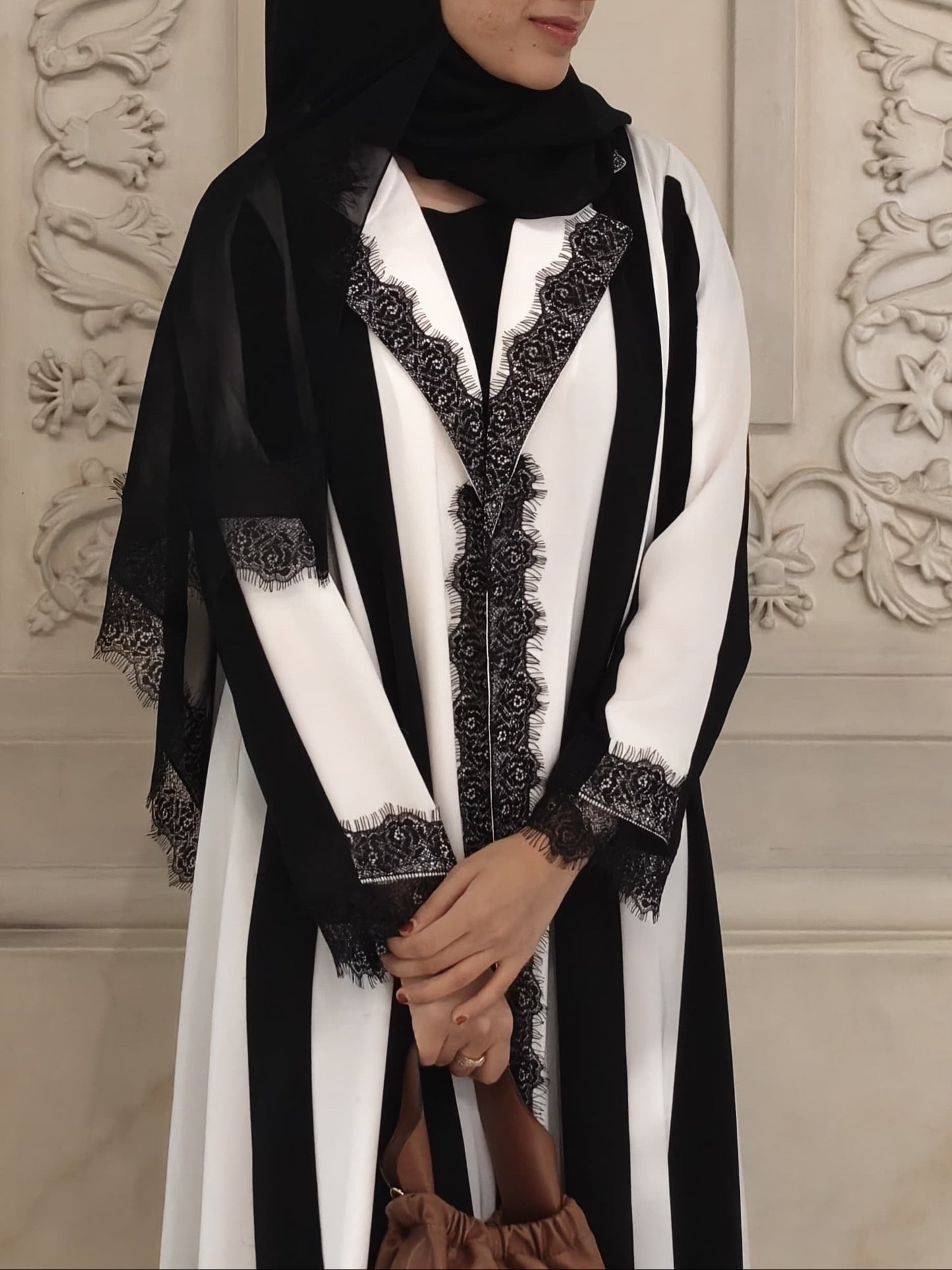 Craie Noir Abaya