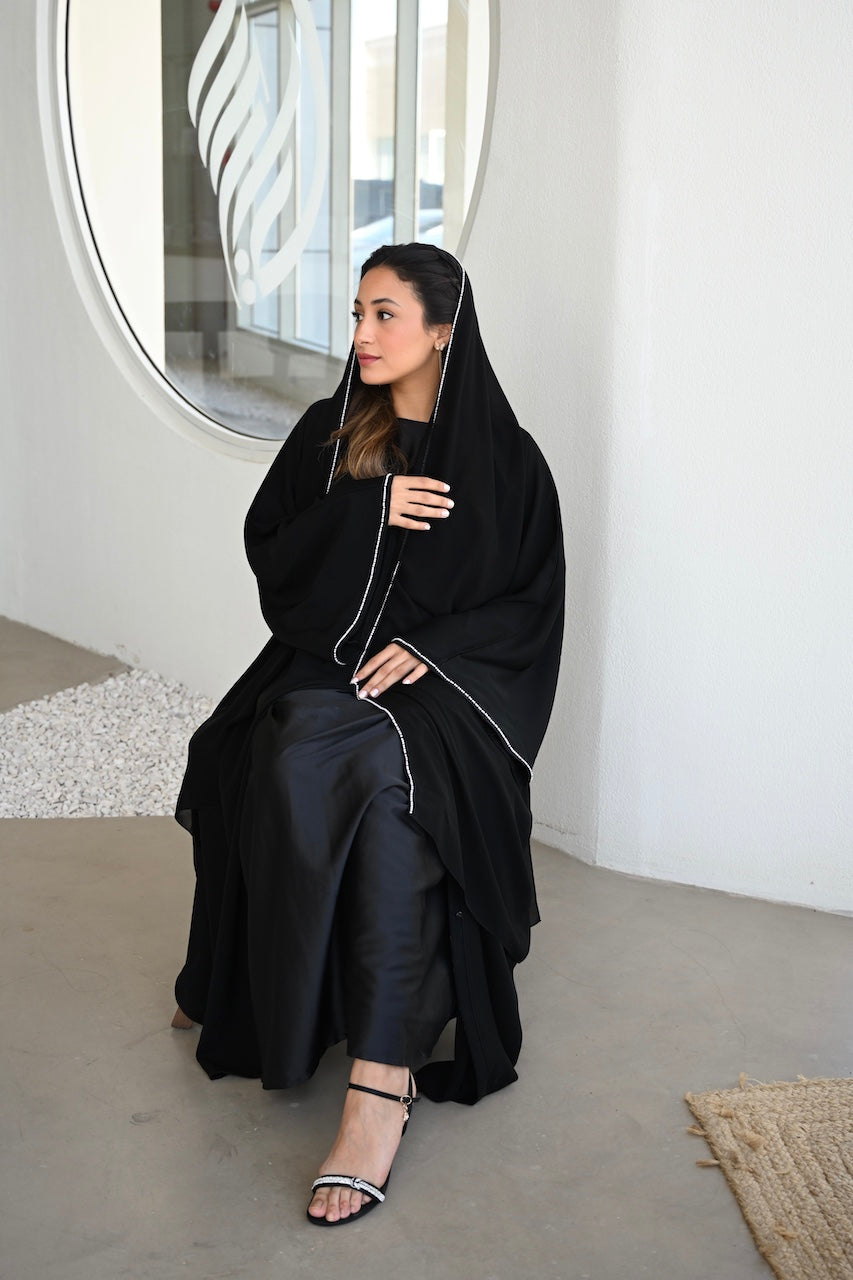 Dainty Pearl Abaya - Black