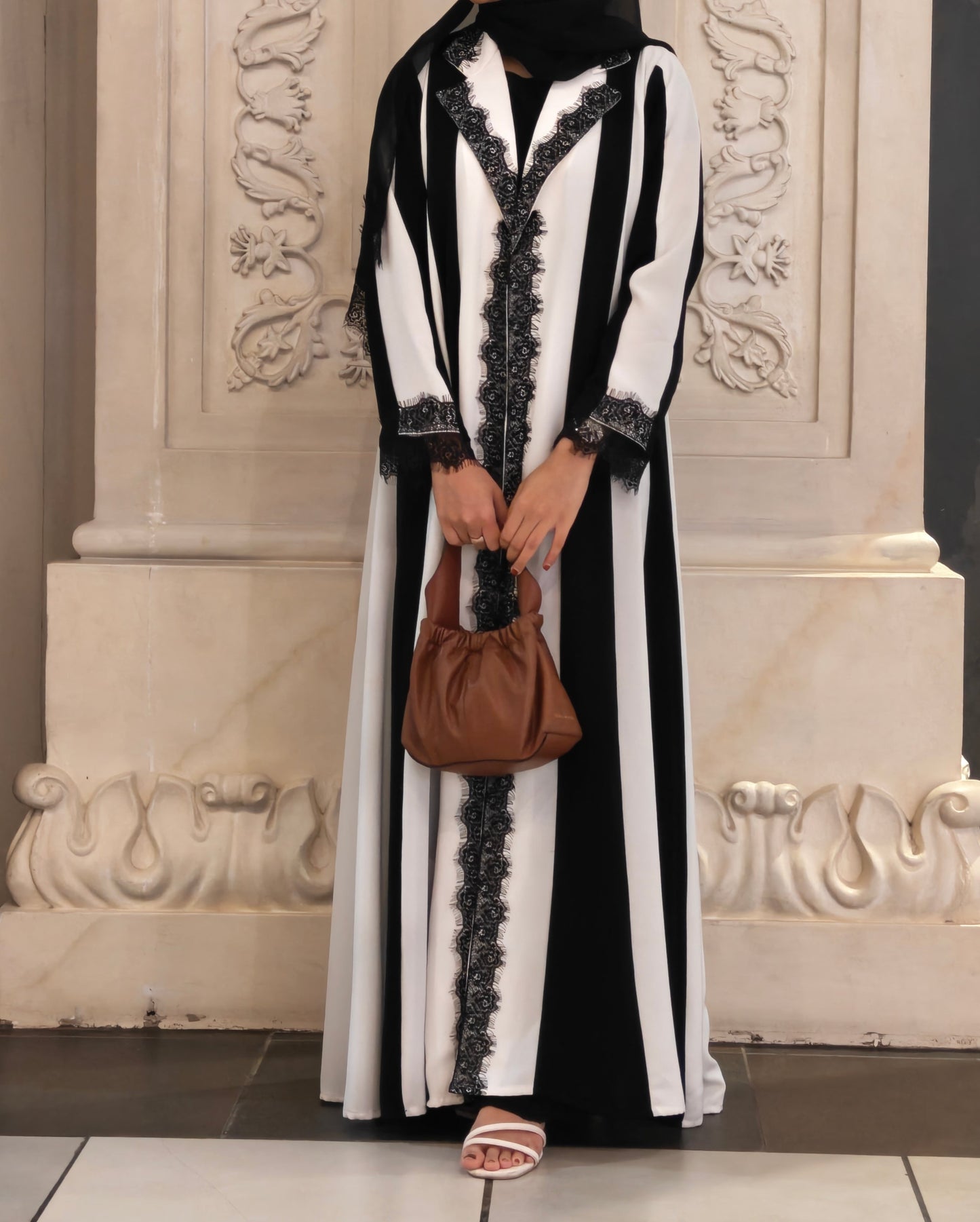 Craie Noir Abaya