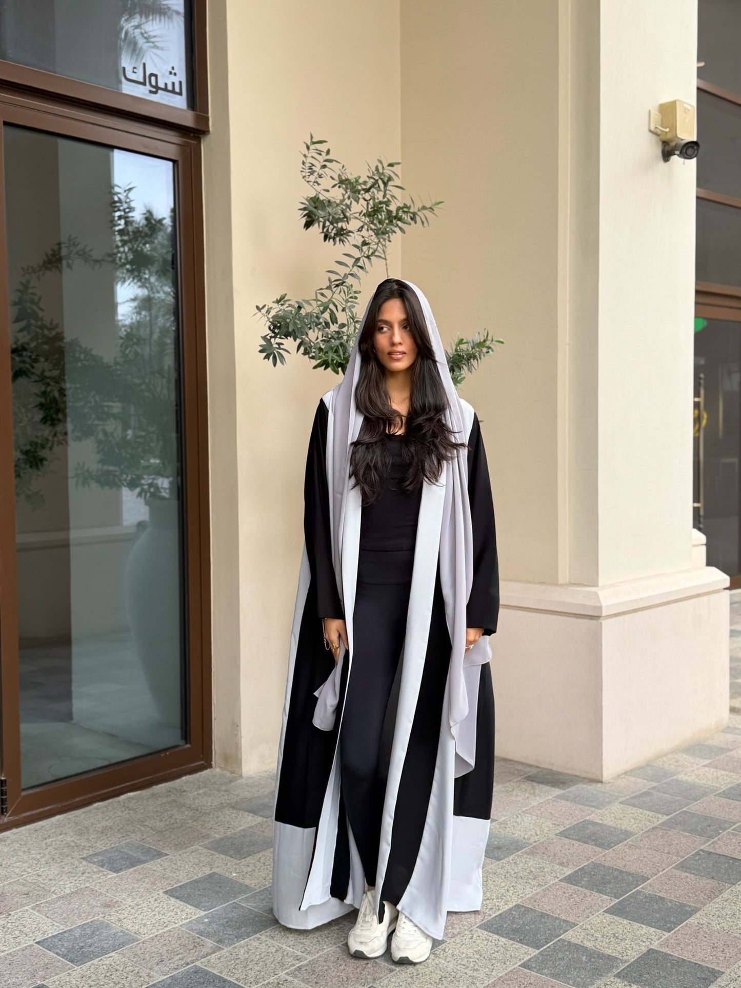 Grey Theory Abaya