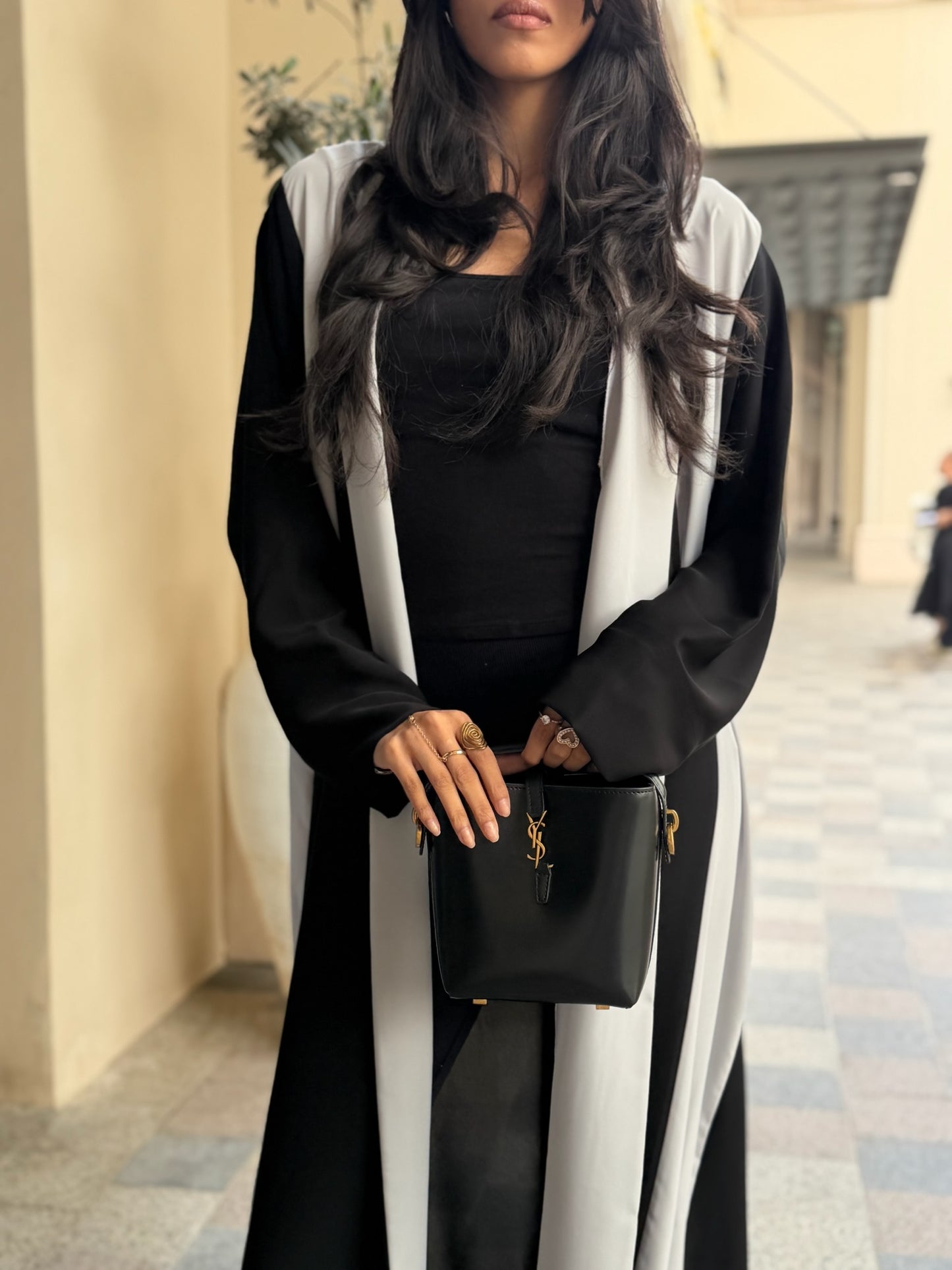 Grey Theory Abaya
