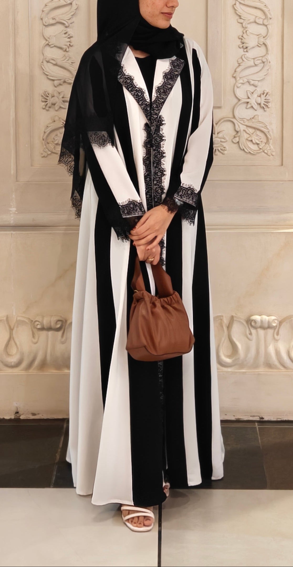 Craie Noir Abaya