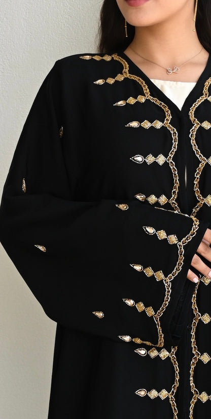 Noor Abaya