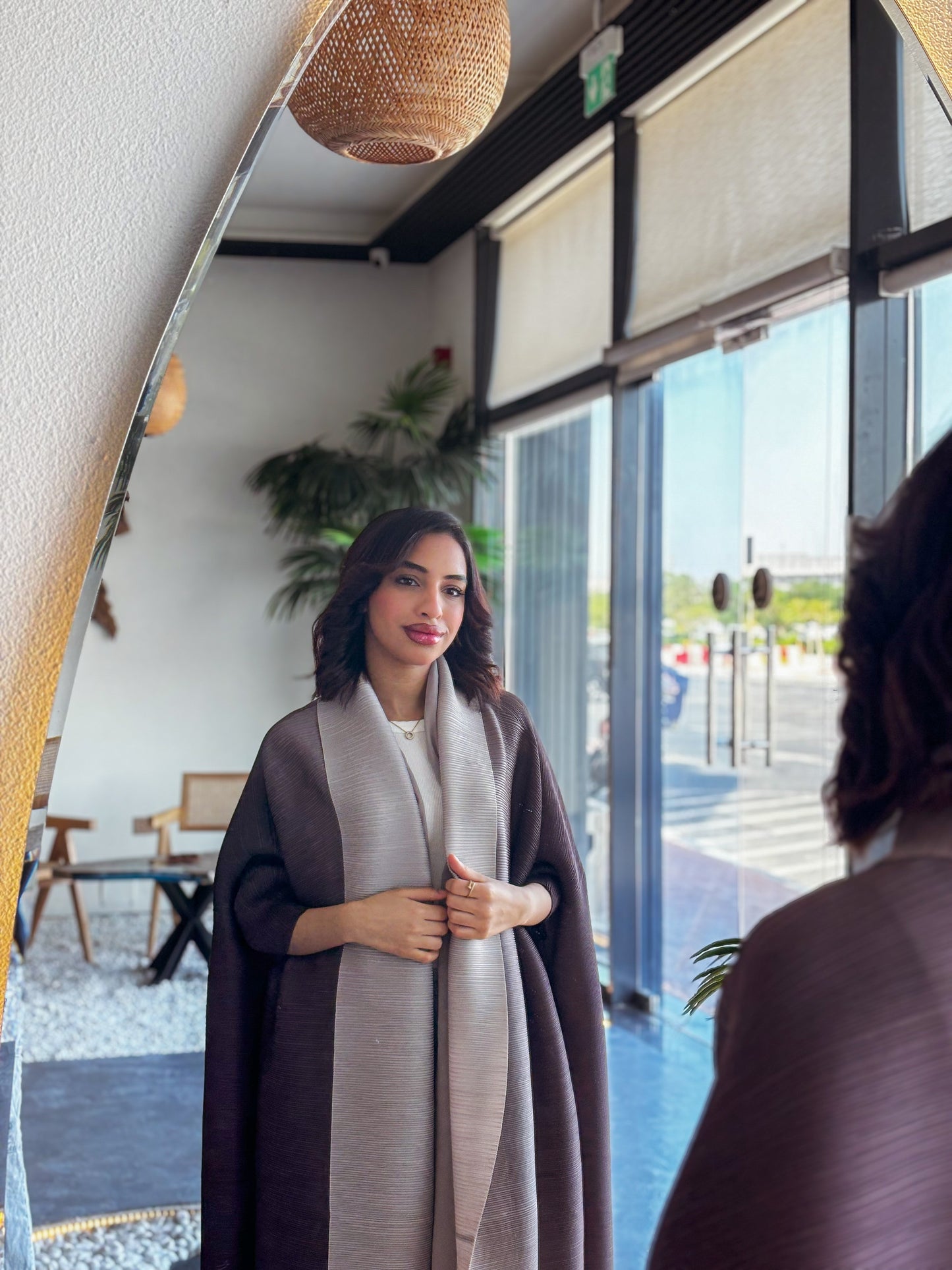 Ombre Abaya - Mocha Plisse