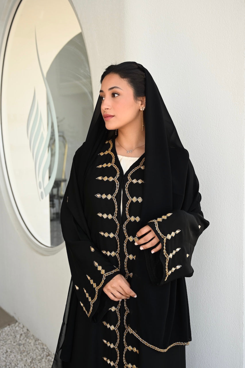 Noor Abaya